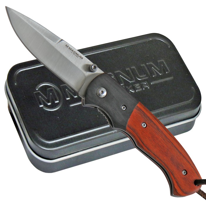 Magnum, pocket knife, thumb stud, clip, lanyard, pakka wood